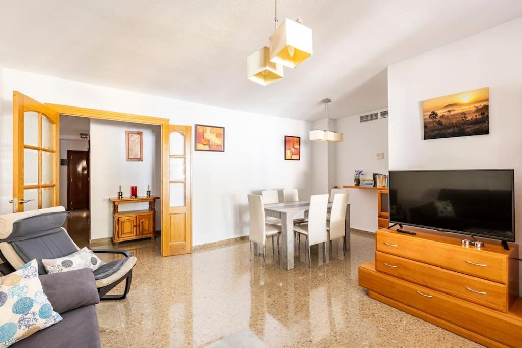 Amplio Piso Para Disfrutar Del Centro De Malaga Con Parking Gratuito المظهر الخارجي الصورة
